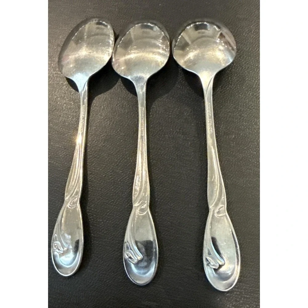 Oneida Deluxe Calla Lily Soup Spoons Spoon Stainless Steel Vintage Set Of 3‎